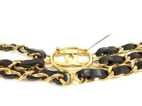 chanel 2cc8 chain|Chanel Gold 28 2cc8 Extra Large Runway Chain Brooch 234048 .